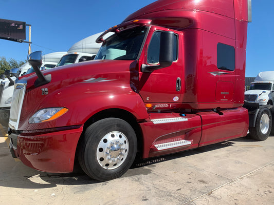 2018 International LT625